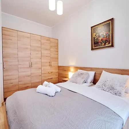 Laguna Apartament 4 *