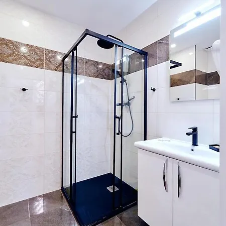 Laguna Apartament 4 *